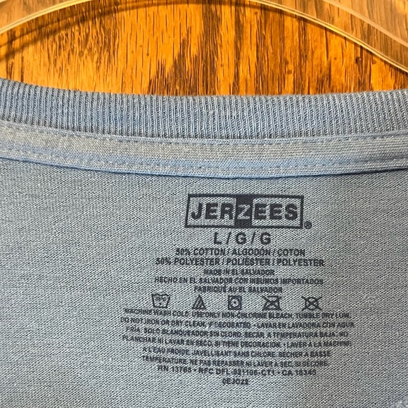 Light blue Tshirt with embroidered angel in L - Picture 3 of 4